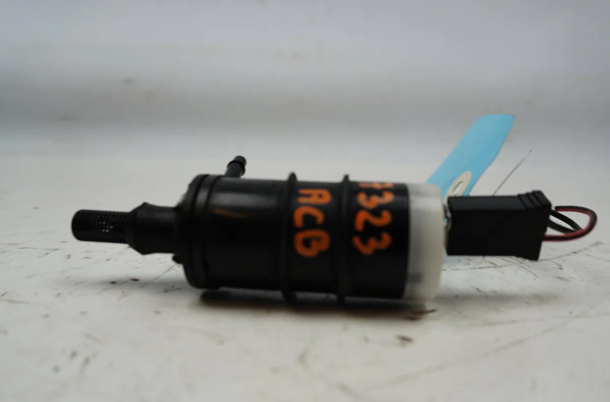 Pompe lave-glace avant Alfa romeo SPIDER (916_) 2.0 t.spark 16v (916s2c00) (1995-2005) occasion