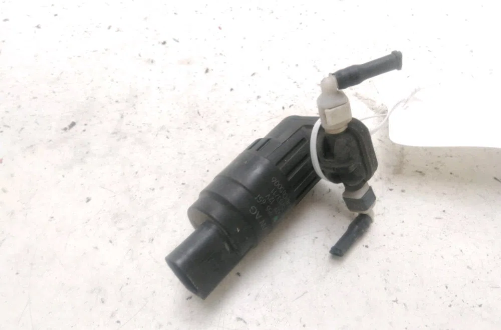 Pompe lave-glace avant Audi A1 (8X1, 8XK) 1.2 tfsi (2010-2015) occasion