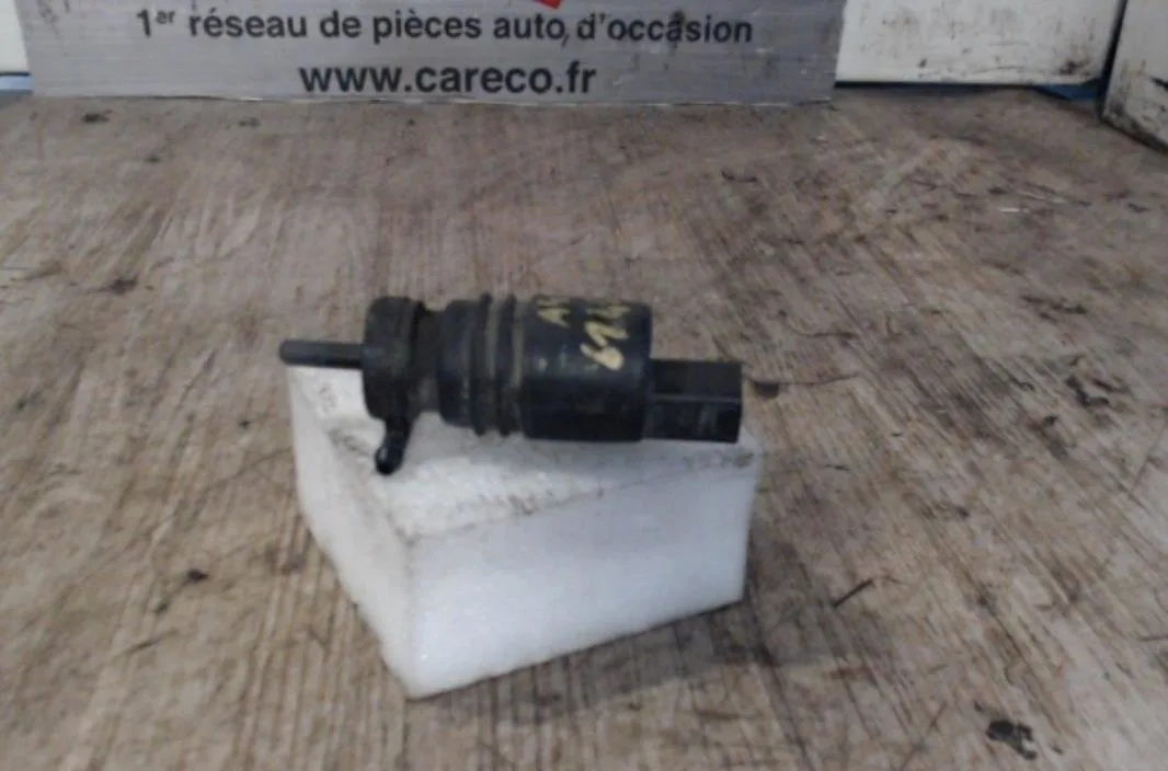 Pompe lave-glace avant Audi A4 B5 (8D2) 1.9 tdi (1995-2000) occasion