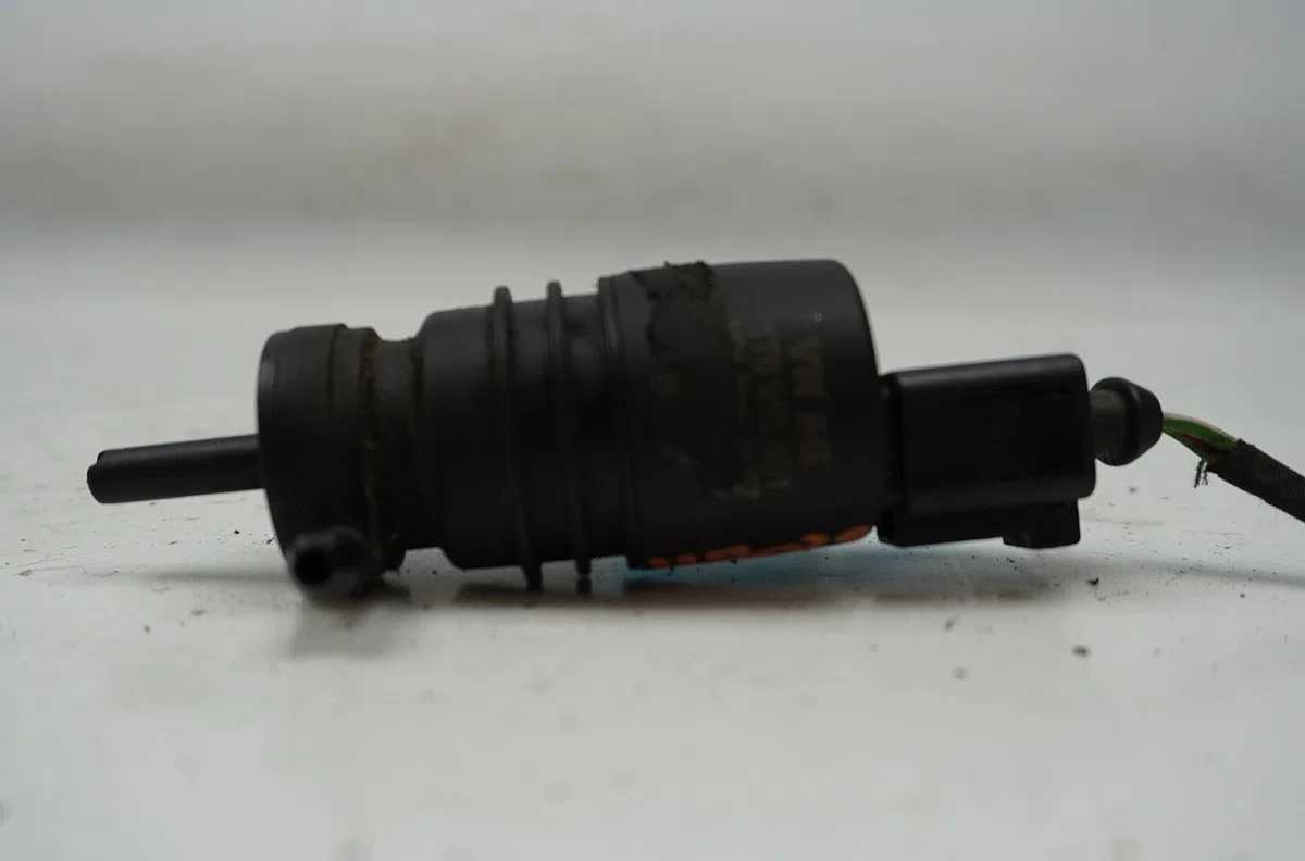Pompe lave-glace avant Audi TT (8J3) 2.0 tfsi (2006-2010) occasion