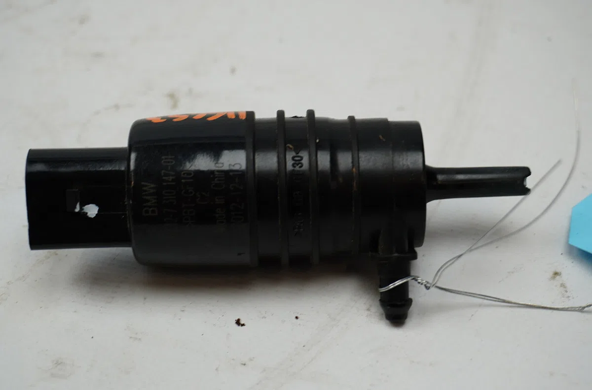 Pompe lave-glace avant Bmw 1 (F20) 116 d (2012-2015) occasion
