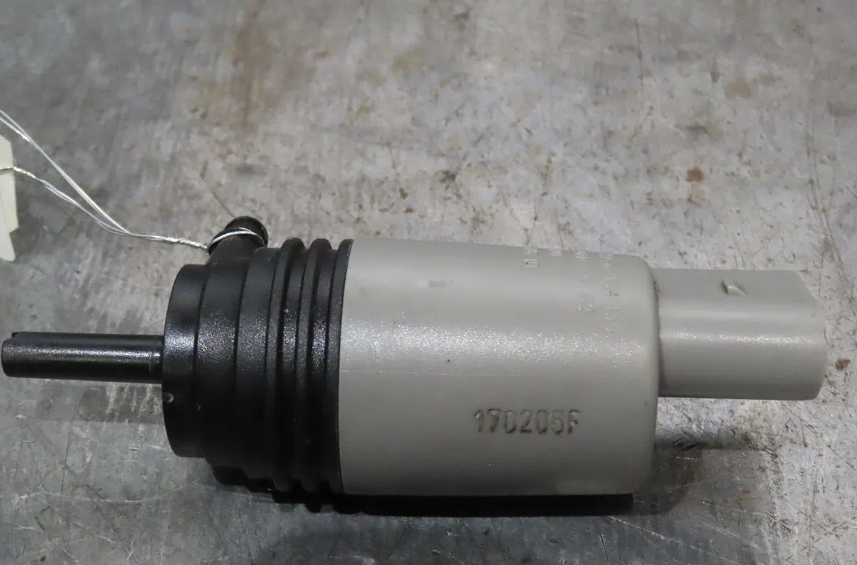 Pompe lave-glace avant Bmw 3 (E90) 320 d (2004-2011) occasion