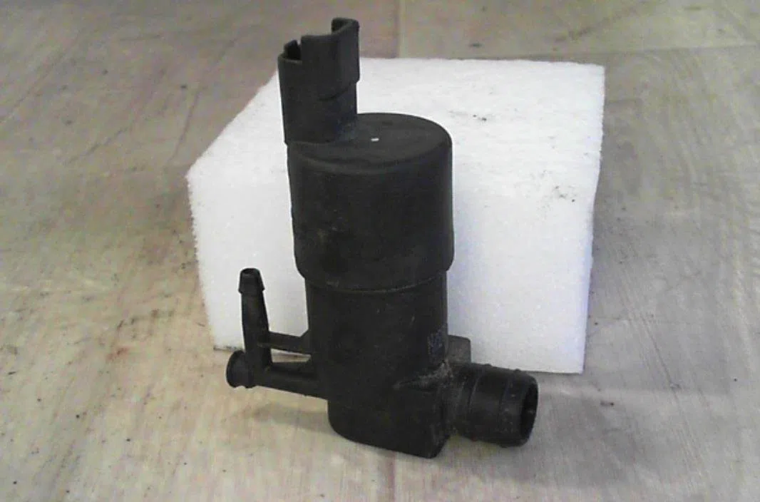 Pompe lave-glace avant Citroen C3 Pluriel (HB_) 1.6 (2003) occasion