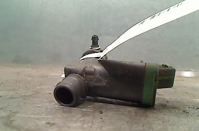 Pompe lave-glace avant CITROEN SAXO 1996 occasion