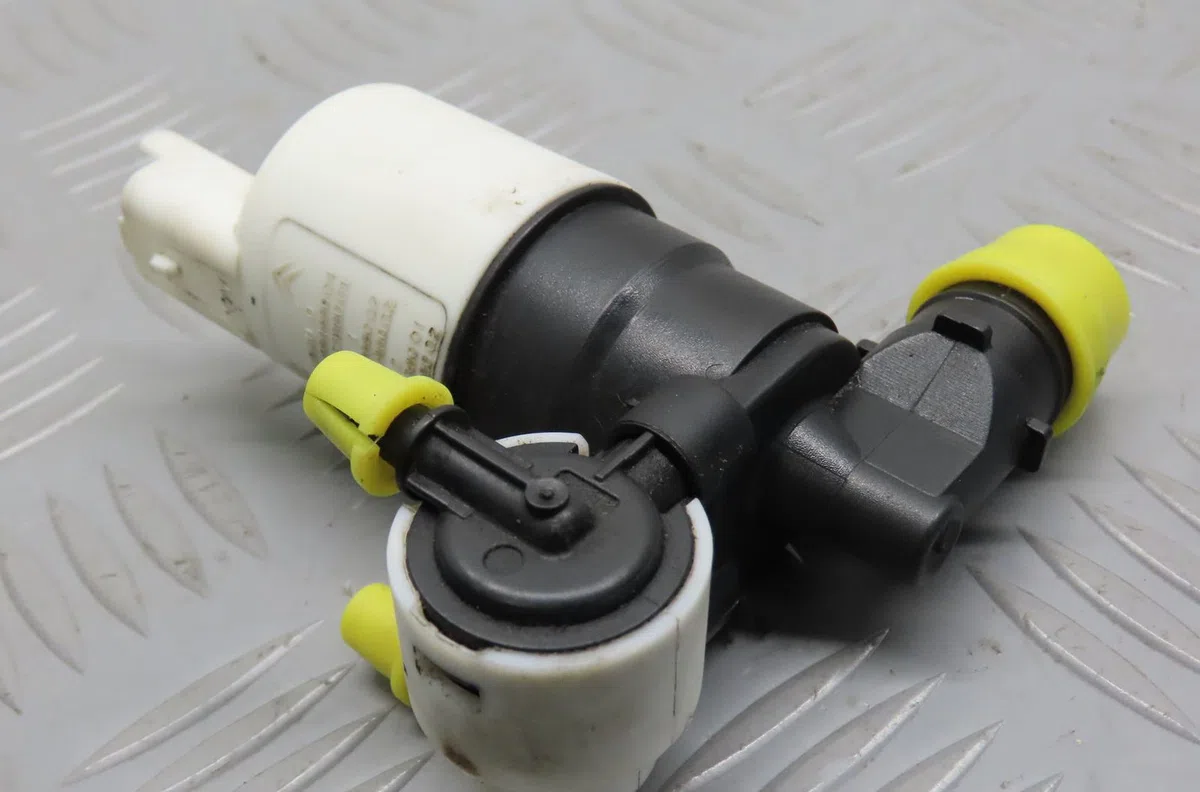 Pompe lave-glace avant Dacia DUSTER (HS_) 1.5 dci (hsmc) (2010-2018) occasion