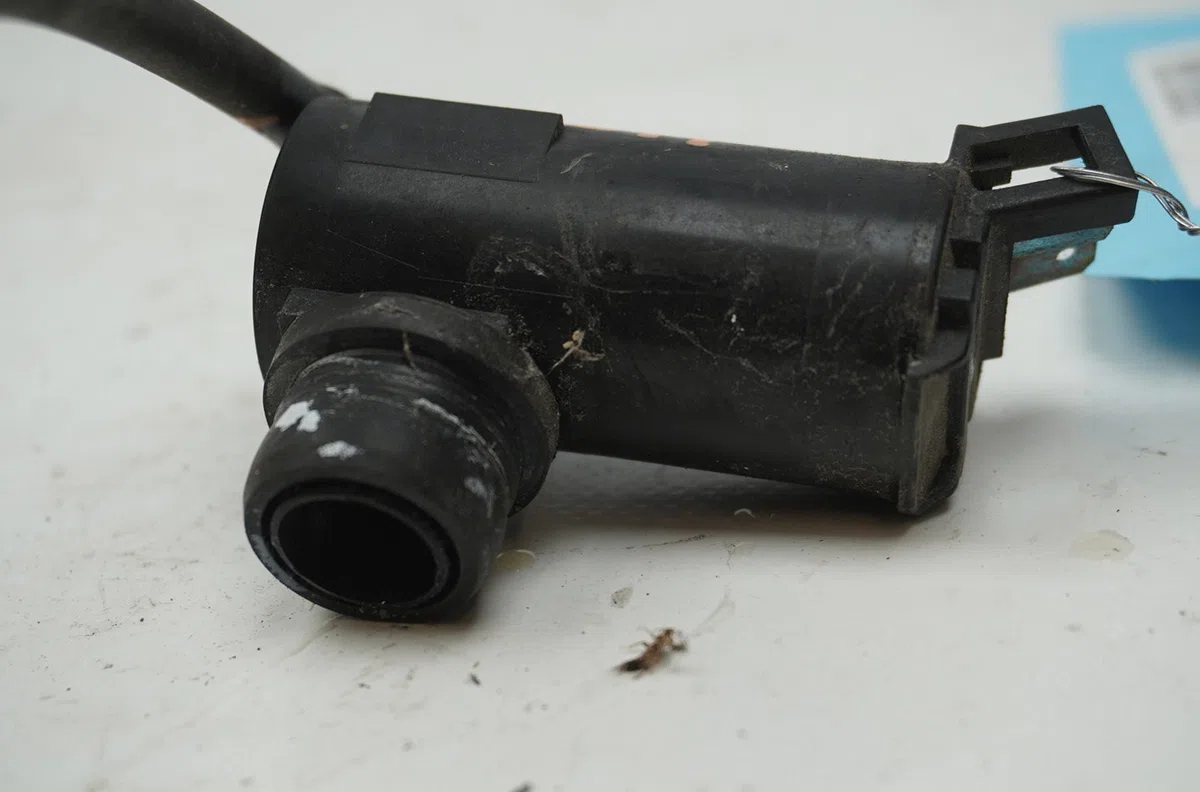 Pompe lave-glace avant Daihatsu SIRION (M1) 1.0 i 4wd (1999-2000) occasion