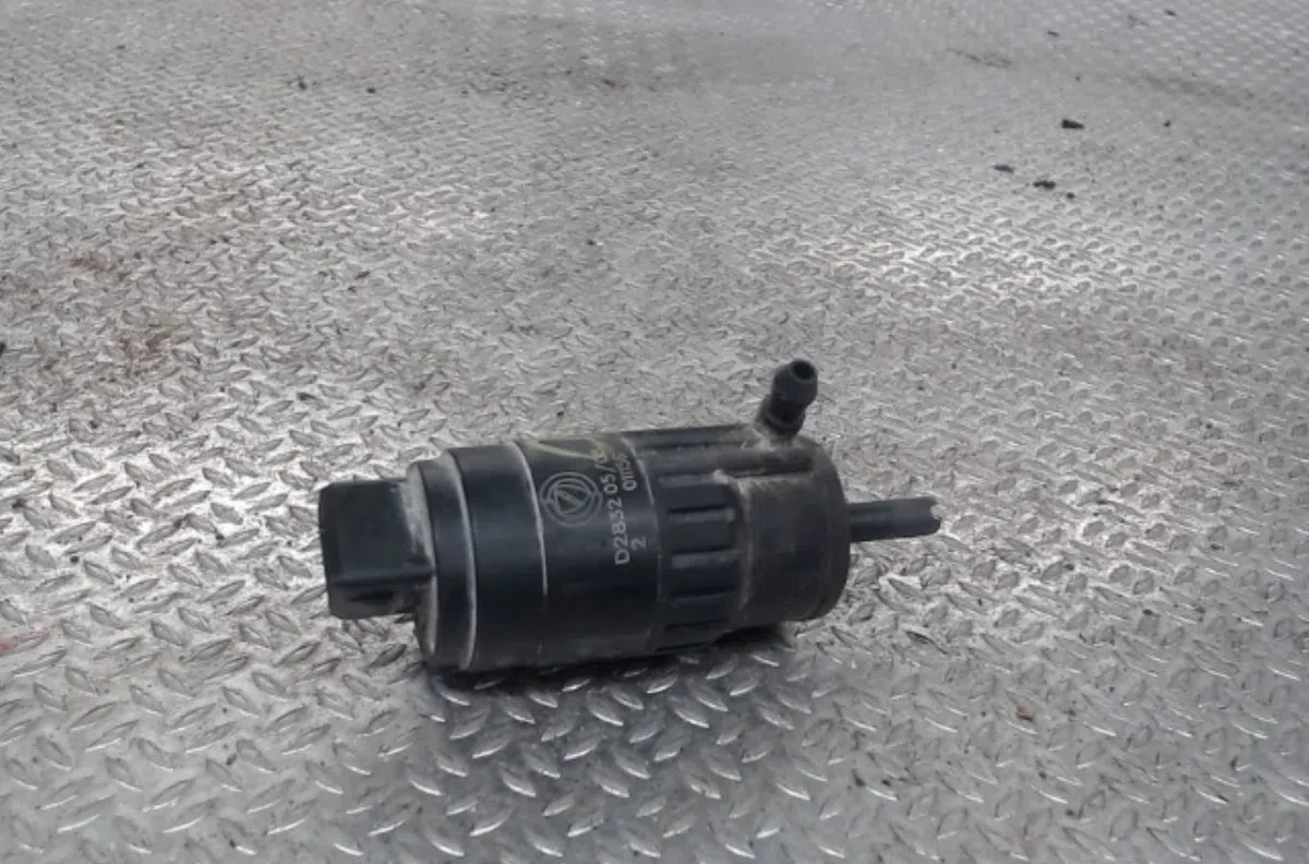 Pompe lave-glace avant FIAT FIORINO 3  0 occasion