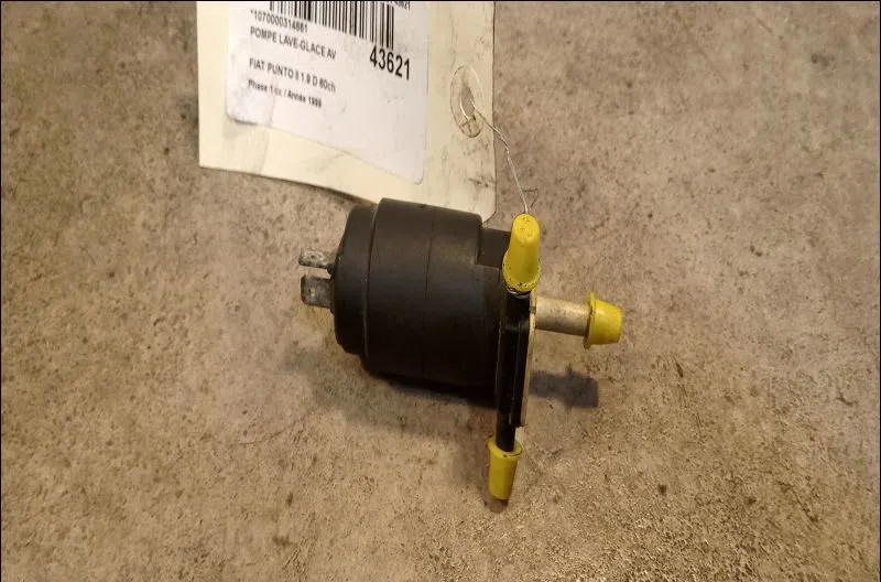 Pompe lave-glace avant Fiat PUNTO (188_) 1.9 ds 60 (188.031, .051, .231, .251) (1999-2012) occasion