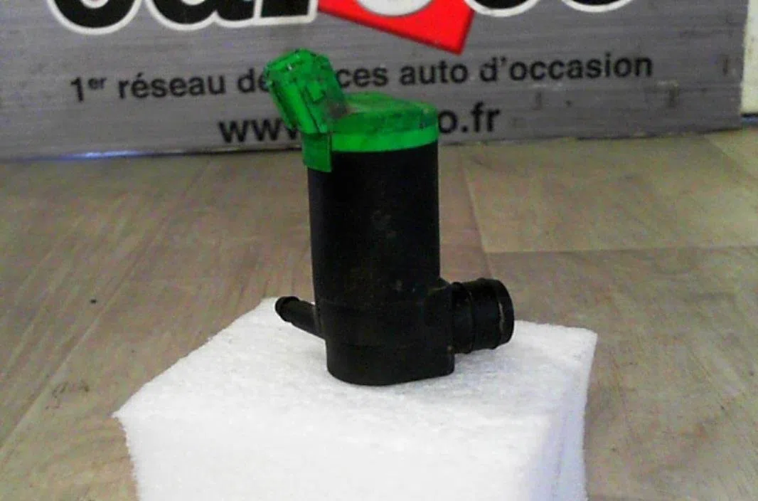 Pompe lave-glace avant Fiat SCUDO Camionnette (220_) 1.9 d (1996-2006) occasion