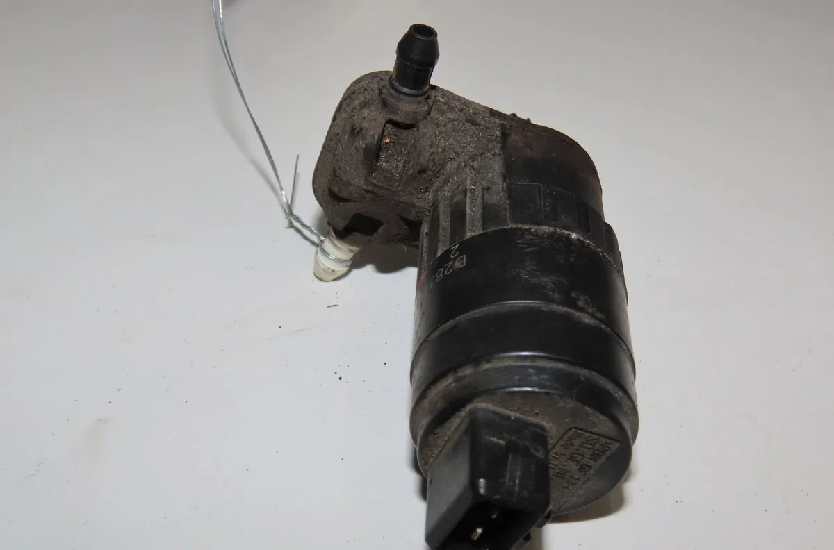 Pompe lave-glace avant Fiat TIPO 3-5 portes (356_, 357_) 1.4 (356hxa1b) (2016-2020) occasion