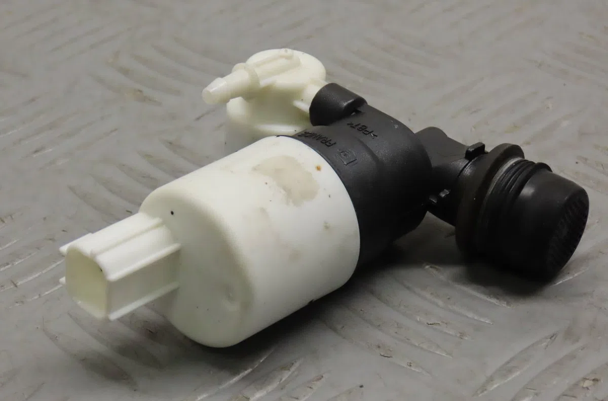 Pompe lave-glace avant Ford C-MAX II (DXA-CB7, DXA-CEU) 1.6 tdci (2010-2019) 5 portes occasion