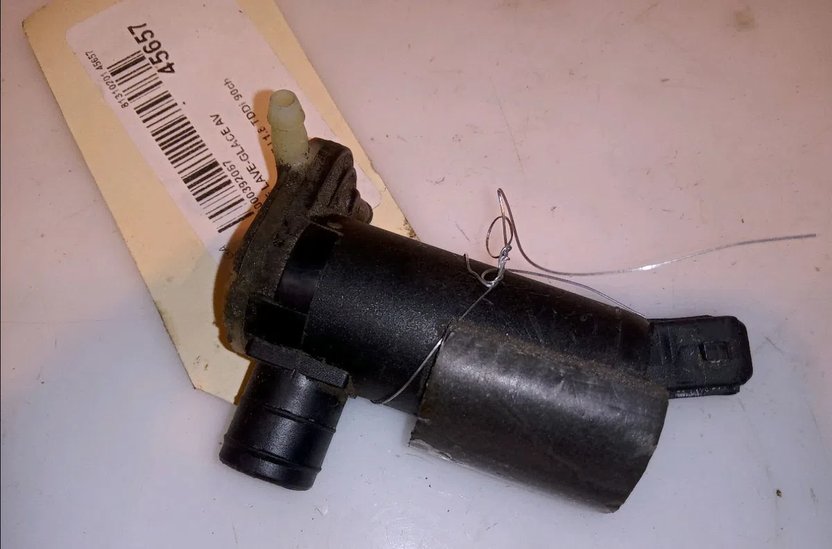Pompe lave-glace avant Ford FOCUS I Clipper (DNW) 1.8 turbo di - tddi (1999-2004) occasion