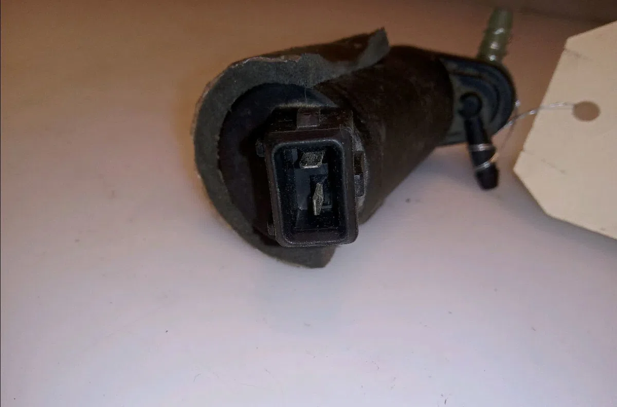 Pompe lave-glace avant Ford FOCUS I (DAW, DBW) 1.8 turbo di - tddi (1998-2004) occasion