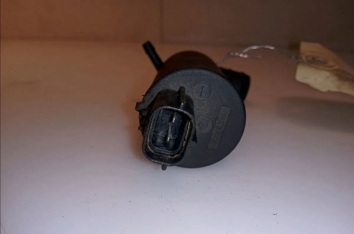 Pompe lave-glace avant Honda CIVIC VII Hatchback (EU, EP, EV) 1.6 i (ep2, eu8, eu6) (2001-2005) occasion