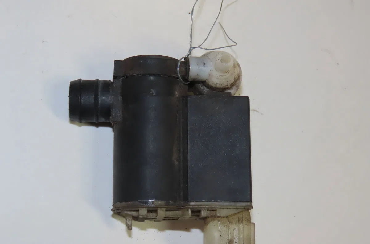 Pompe lave-glace avant Hyundai I10 I (PA) 1.2 (2011-2013) occasion