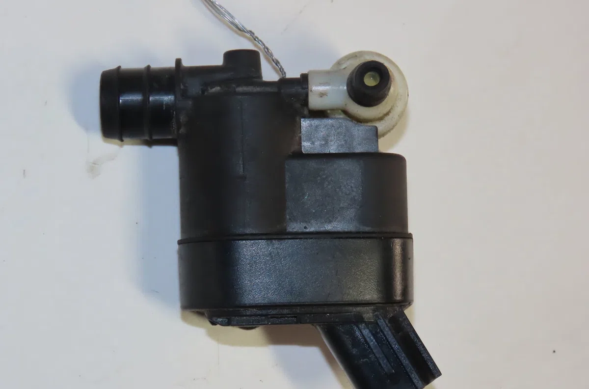 Pompe lave-glace avant Hyundai I10 II (BA, IA) 1.0 (2013) occasion