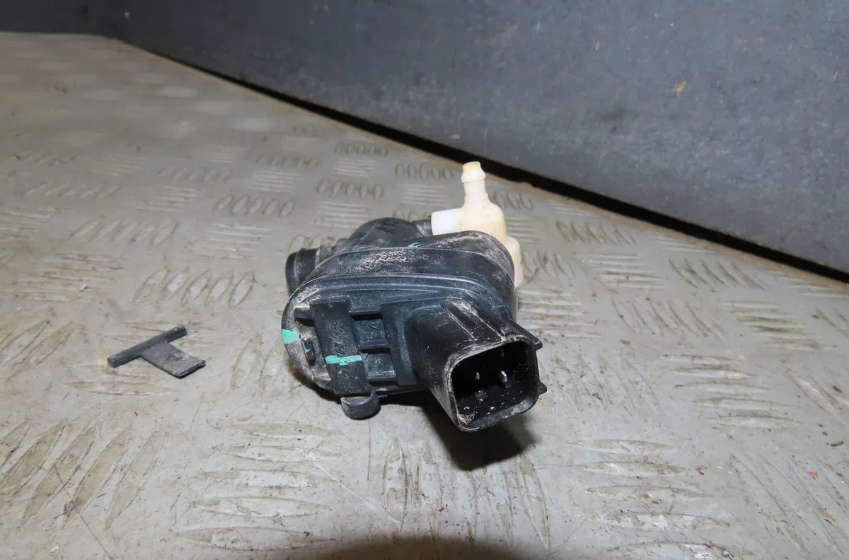 Pompe lave-glace avant Hyundai I20 II (GB, IB) 1.0 t-gdi (2016) occasion