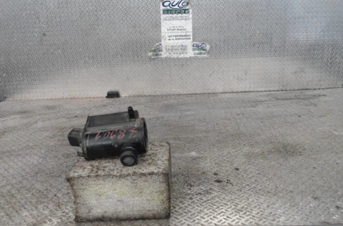 Pompe lave-glace avant Hyundai SANTA FÉ I (SM) 2.0 crdi 4x4 (2003-2006) occasion