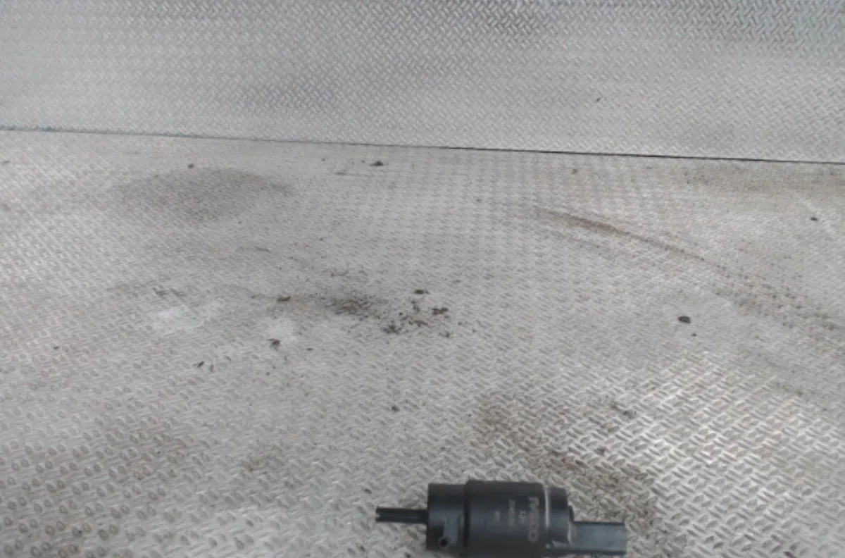 Pompe lave-glace avant IVECO DAILY 4  DAILY 4 PHASE 1 occasion