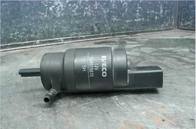Pompe lave-glace avant Iveco DAILY III Camionnette 35 c 17, 35 s 17 (2005-2006) occasion