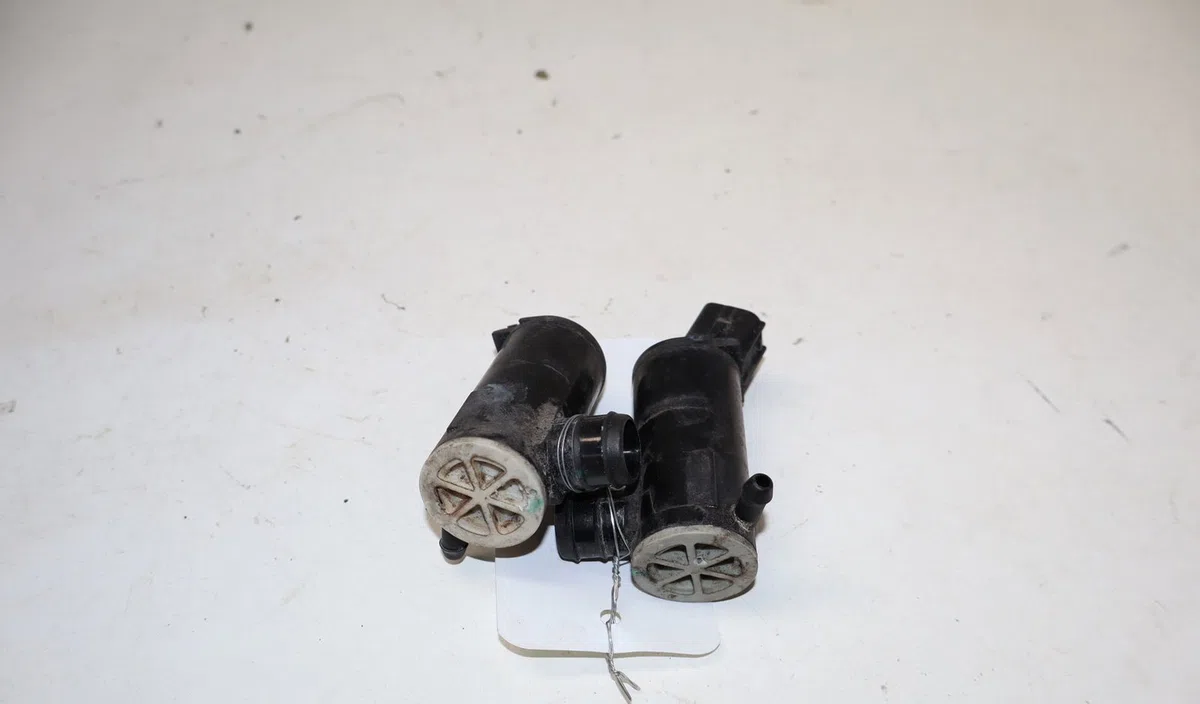 Pompe lave-glace avant Kia SPORTAGE III (SL) 1.7 crdi (2010) occasion