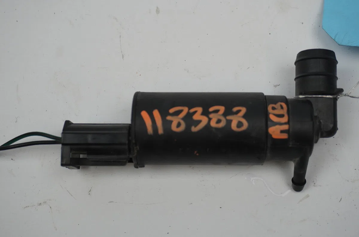 Pompe lave-glace avant Land rover FREELANDER I (L314) 2.0 td4 4x4 (2000-2006) occasion