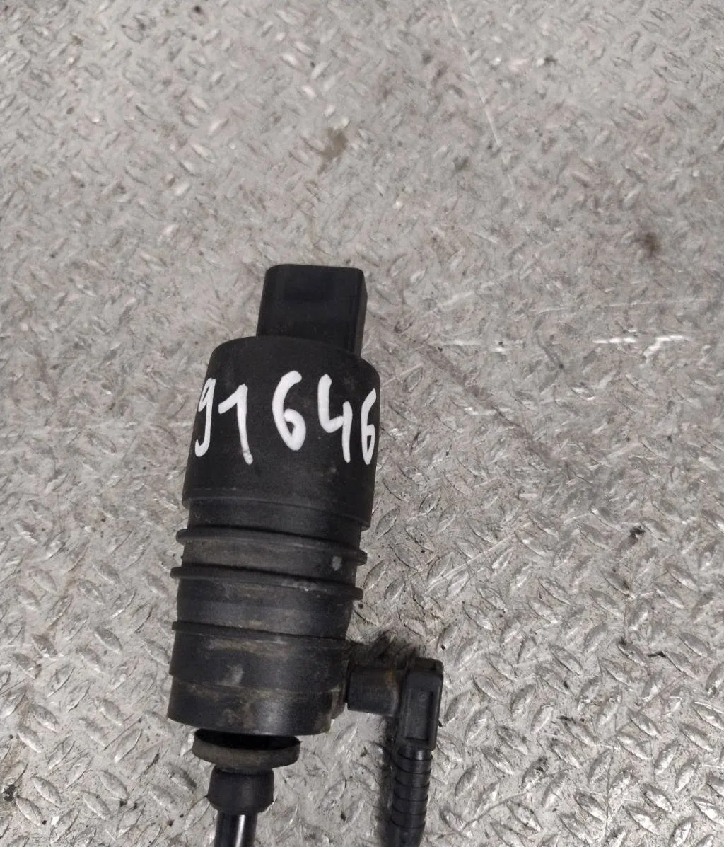 Pompe lave-glace avant Mercedes-benz CLASSE E (W211) E 280 cdi (211.020) (2005-2008) occasion