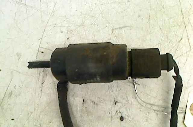 Pompe lave-glace avant Mercedes-benz SPRINTER 5-t Camion plate-forme-Châssis (B906) 513 cdi (906.155, 906.253, 906.255, 