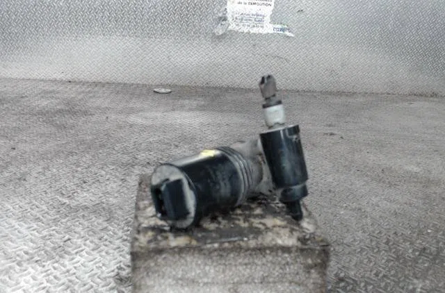 Pompe lave-glace avant NISSAN NOTE 1  NOTE 1 PHASE 2 occasion
