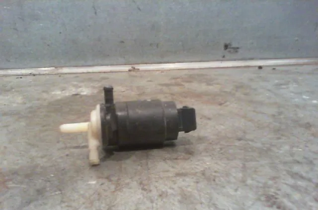 Pompe lave-glace avant NISSAN PRIMERA 2005 occasion