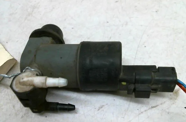 Pompe lave-glace avant Nissan QASHQAI - QASHQAI 2 I (J10, NJ10, JJ10E) 2.0 traction intégrale (2007-2013) occasion