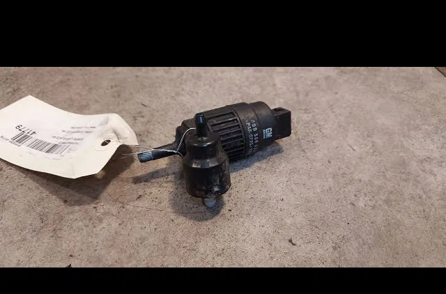 Pompe lave-glace avant Opel CORSA C (X01) 1.2 (f08, f68) (2000-2009) occasion