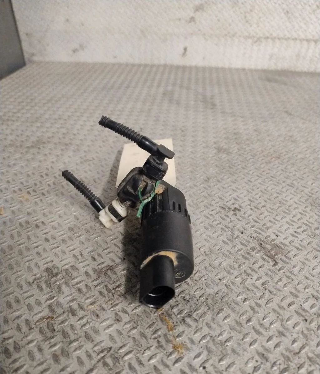 Pompe lave-glace avant Opel CORSA E (X15) 1.4 turbo (08, 68) (2014-2019) occasion