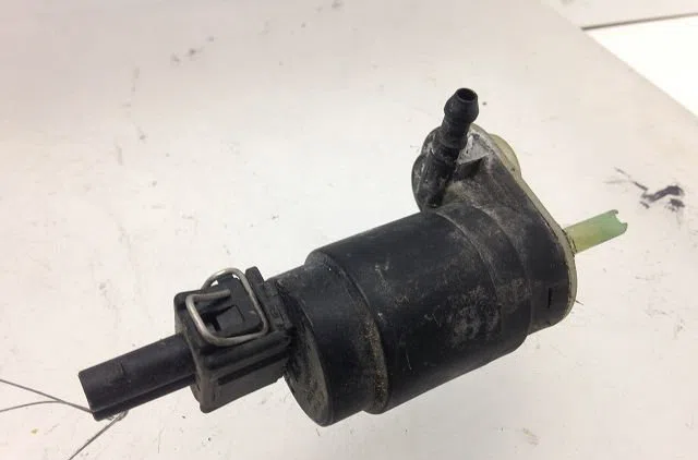 Pompe lave-glace avant OPEL CORSA IV 2007 occasion