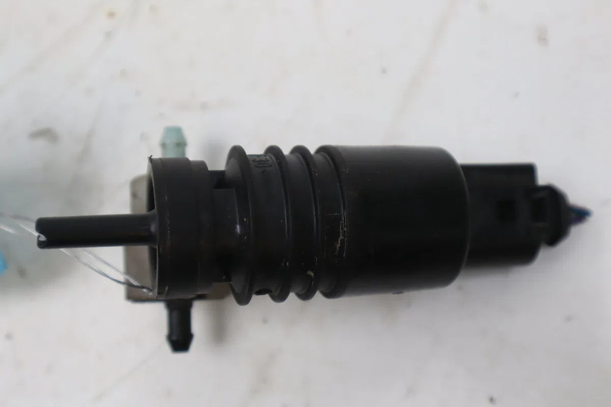 Pompe lave-glace avant Opel MERIVA B Monospace (S10) 1.4 (75) (2010-2017) occasion