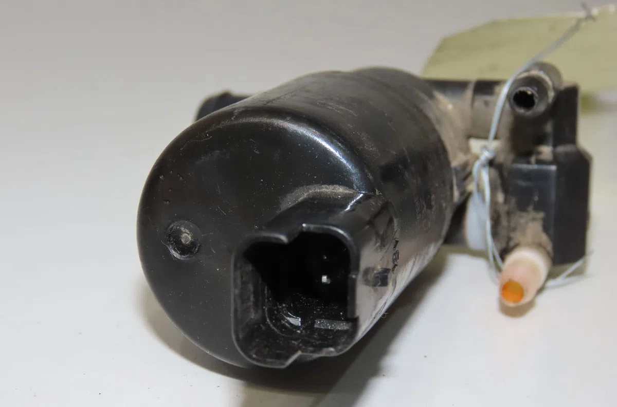 Pompe lave-glace avant Opel VIVARO A Fourgon (X83) 1.9 dti (f7) (2001-2014) occasion