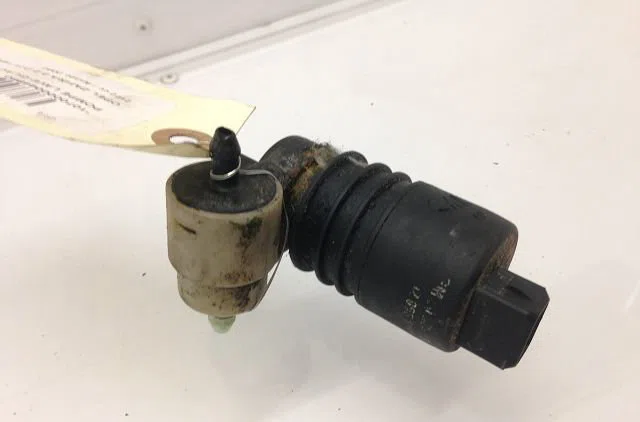 Pompe lave-glace avant Opel ZAFIRA A Monospace (T98) 2.2 dti 16v (f75) (2002-2005) 5 portes occasion