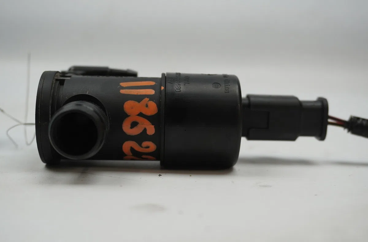 Pompe lave-glace avant Peugeot 208 II (UB_, UP_, UW_, UJ_) 1.2 puretech 100 (2019) 5 portes occasion