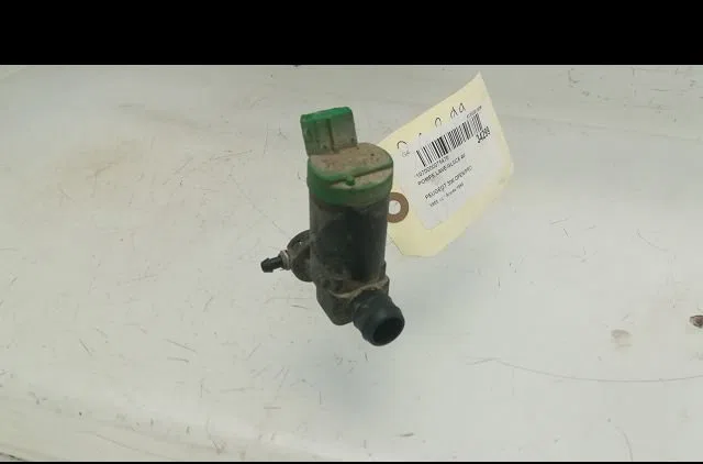 Pompe lave-glace avant Peugeot 306 3-5 portes (7A, 7C, N3, N5) 1.9 d (1994-2001) occasion