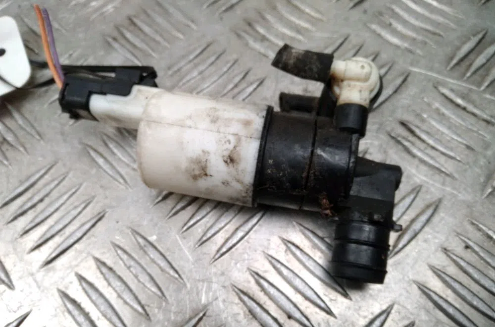Pompe lave-glace avant Peugeot 308 I (4A_, 4C_) 1.6 16v (2007-2014) 5 portes occasion