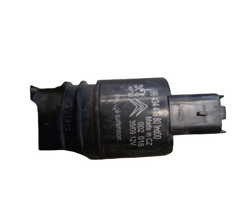 POMPE LAVE-GLACE AVANT PEUGEOT 5008 9643447980
