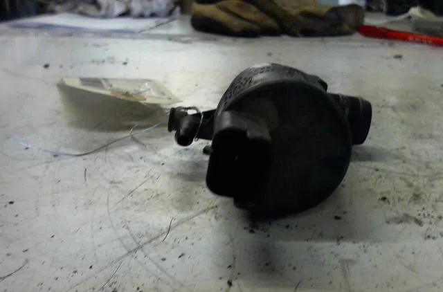 Pompe lave-glace avant RENAULT KANGOO 2012 occasion