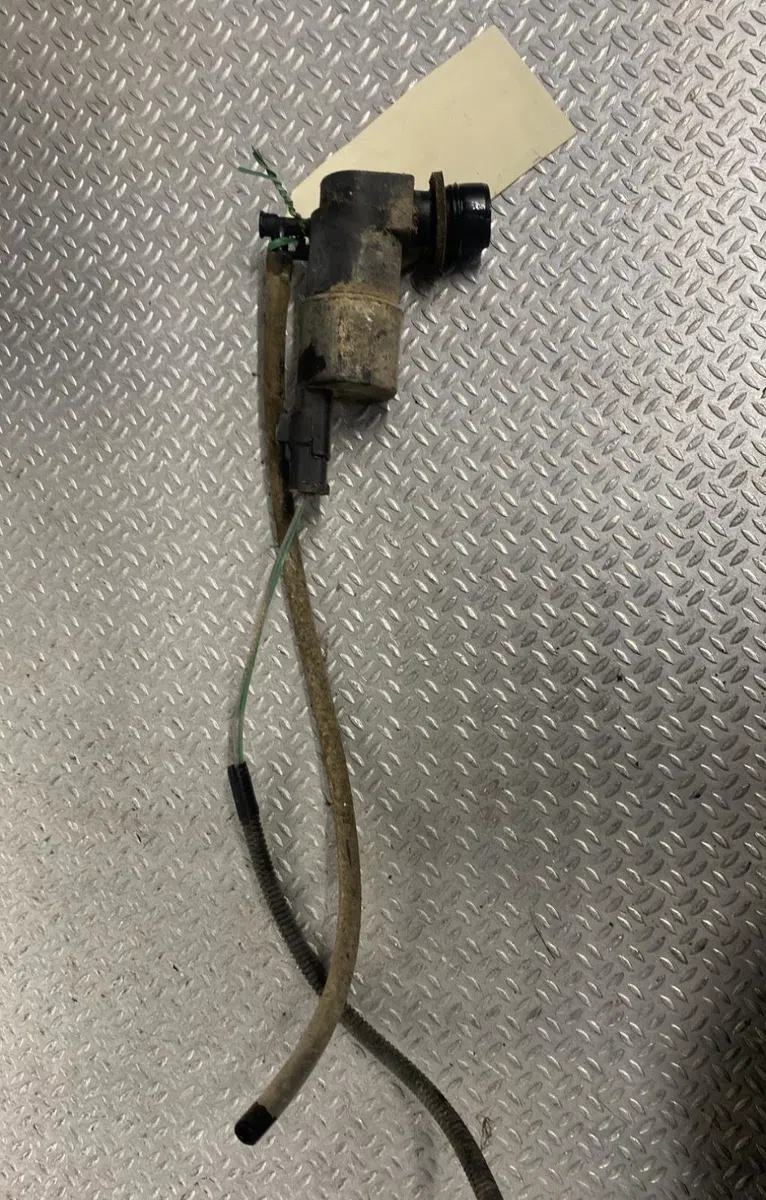 Pompe lave-glace avant Renault KANGOO Express (FW0-1_) 1.5 dci 75 (fw07, fw10, fw04) (2010) 4 portes occasion