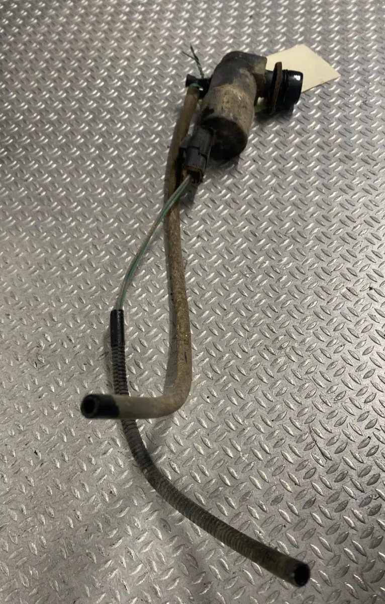 Pompe lave-glace avant Renault KANGOO Express (FW0-1_) 1.5 dci 75 (fw07, fw10, fw04) (2010) 4 portes occasion