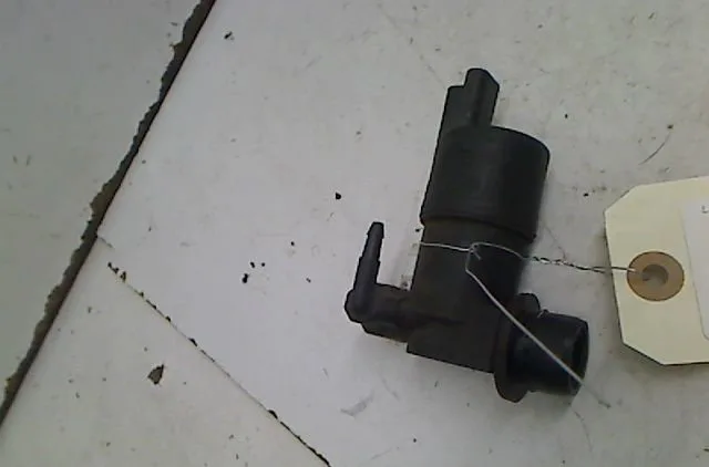 Pompe lave-glace avant Renault KANGOO Express (FW0-1_) 1.5 dci 85 (fw0k, fw0l, fw0b) (2008) occasion