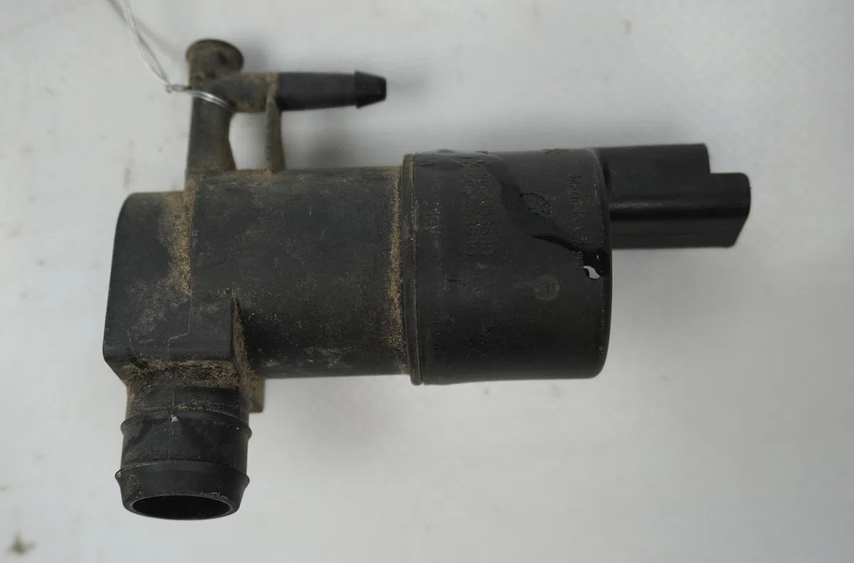 Pompe lave-glace avant Renault KANGOO Express (FW0-1_) 1.5 dci 90 (fw0g, fw05, fw08, fw11) (2009) 4 portes occasion