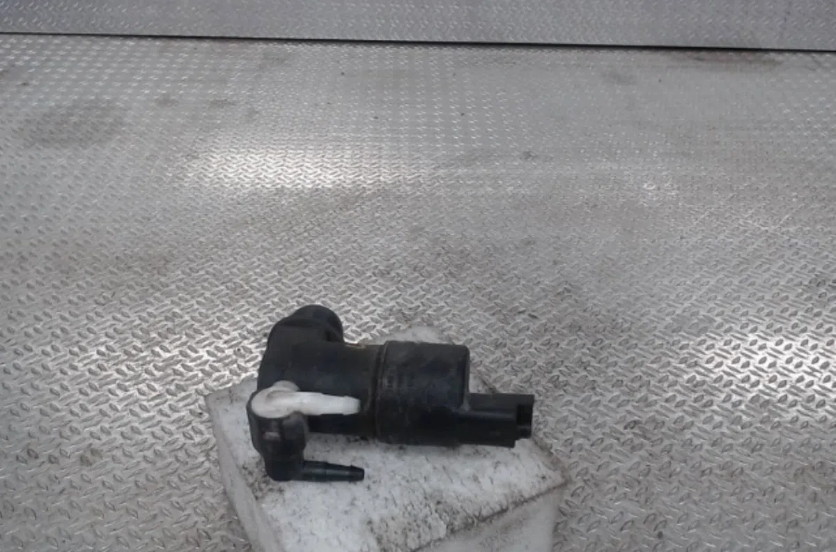 Pompe lave-glace avant RENAULT LAGUNA 2  LAGUNA 2 PHASE 1 BREAK occasion