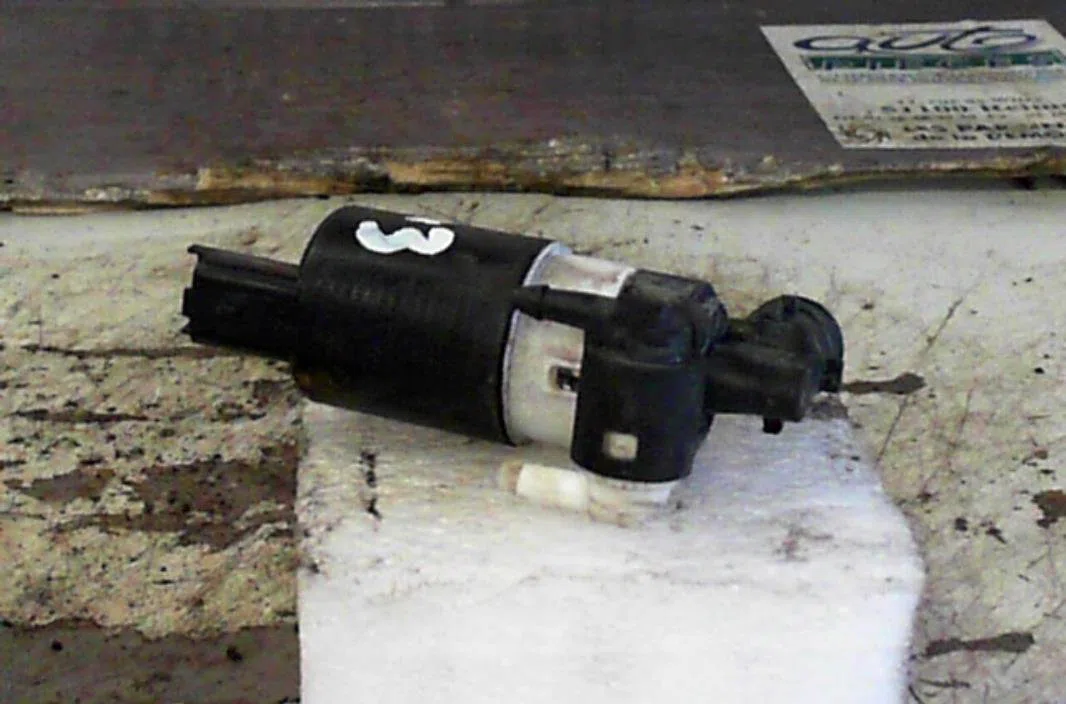 Pompe lave-glace avant RENAULT LAGUNA 3  LAGUNA 3 PHASE 1 BREAK occasion