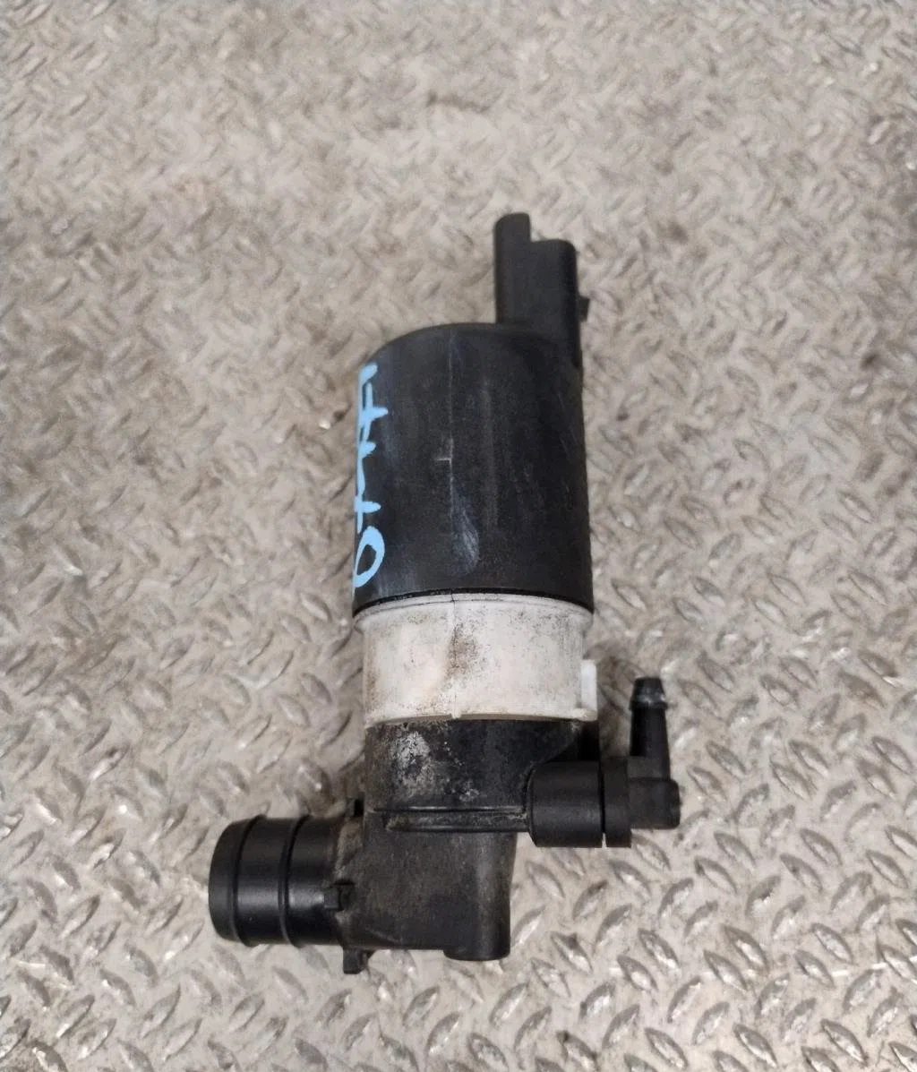 Pompe lave-glace avant Renault LAGUNA Coupé (DT0-1) 2.0 dci (dt01, dt08, dt09, dt0k, dt12, dt1c, dt1d, dt1m,... (2008-20