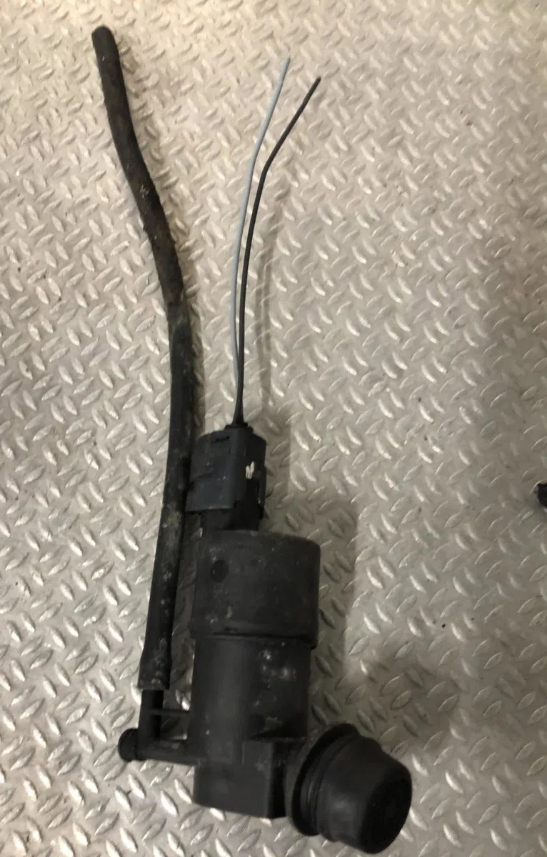 Pompe lave-glace avant RENAULT MASTER 3  MASTER 3 PHASE 2 occasion